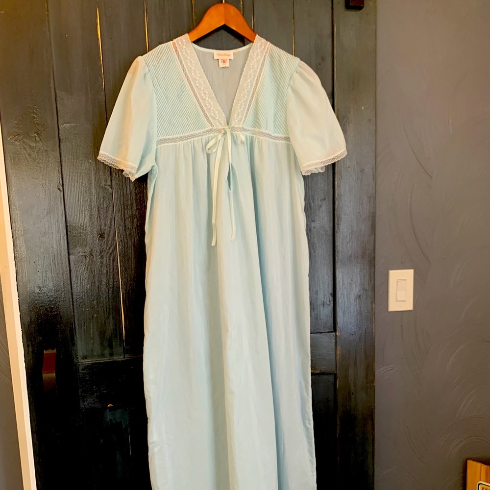 VINTAGE 80's Barbizon Sheer Nightgown